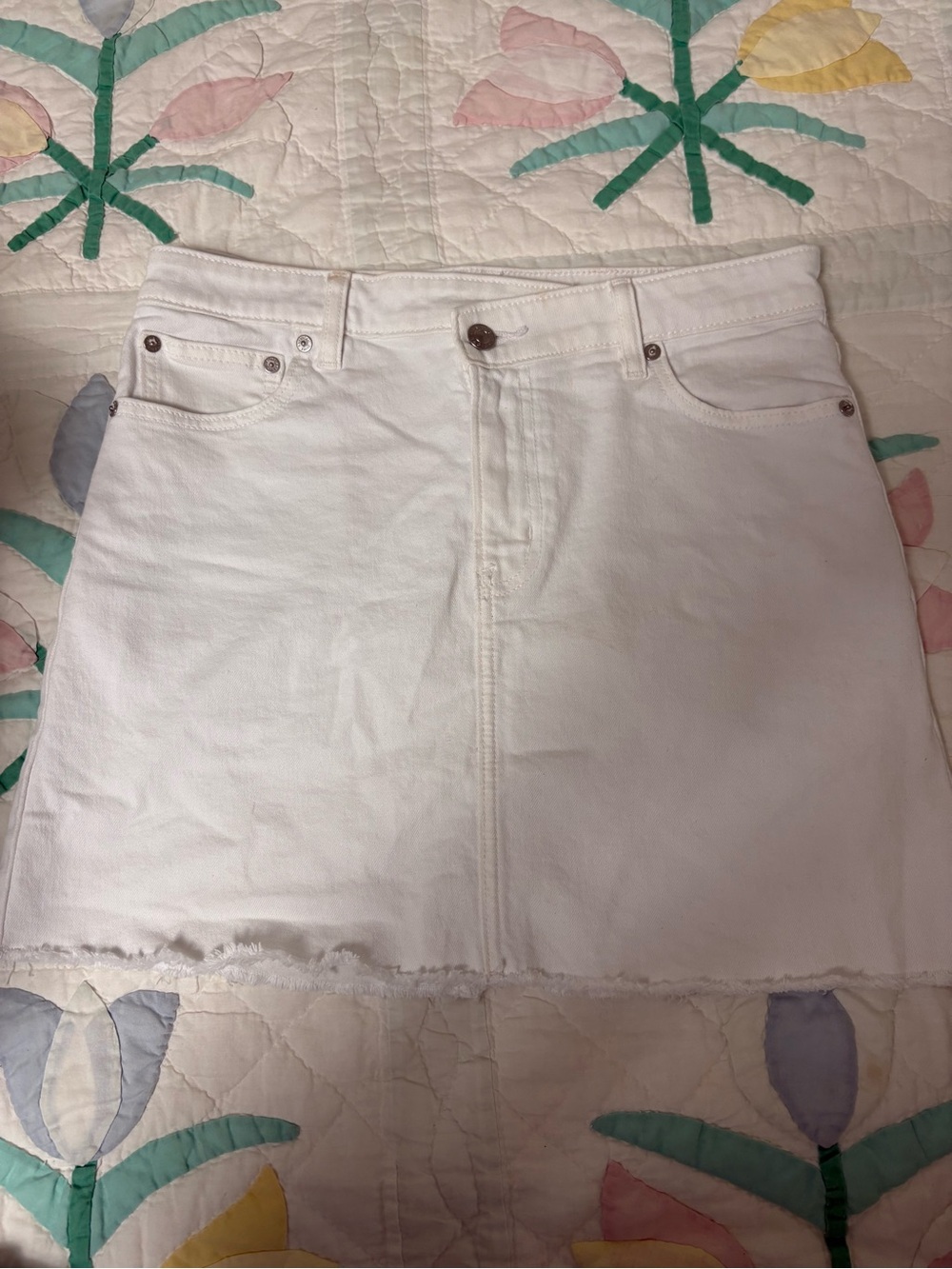 Asymmetrical mini skirt